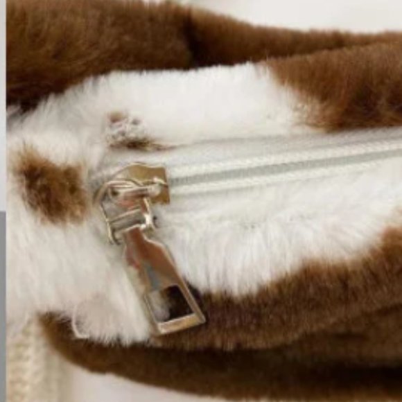 Cow Pattern Furry Underarm Bag Mini Plush Shoulder Handbags Purse Cow Fuzzy Bag - Picture 3 of 3